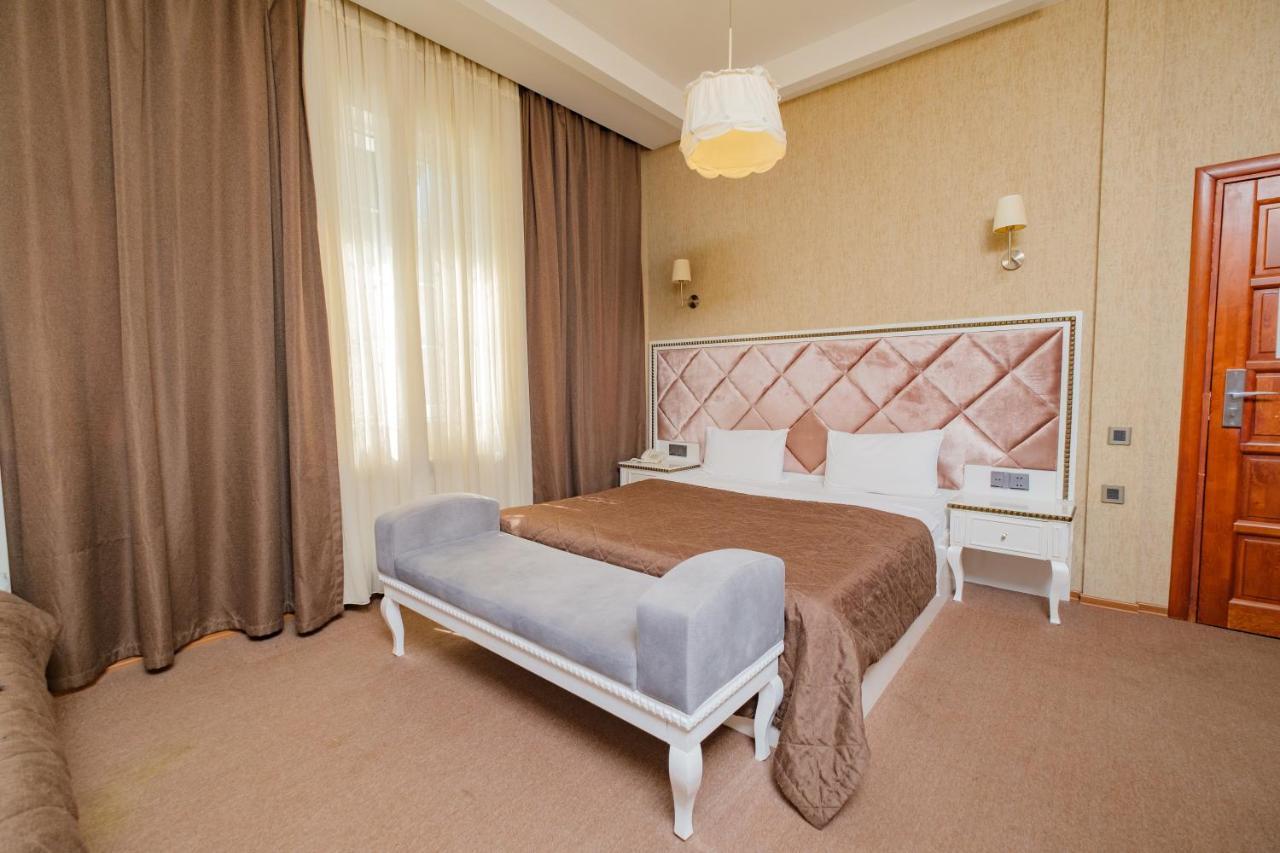 Maestro Hotel Baku Extérieur photo