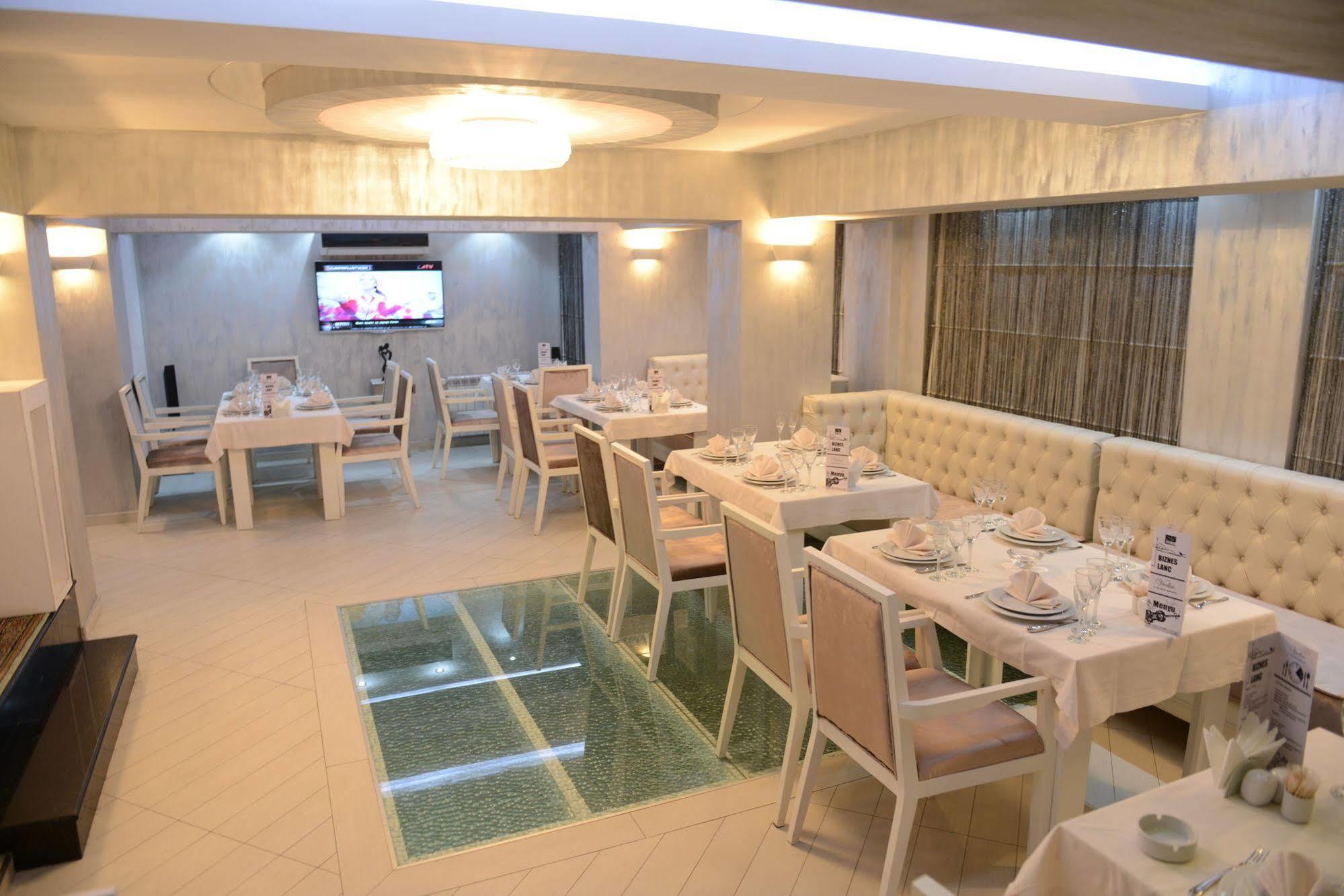 Maestro Hotel Baku Extérieur photo