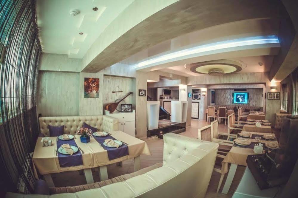 Maestro Hotel Baku Extérieur photo